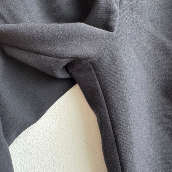 ✨$5/$25 Abercrombie & Fitch Black Wide Straight Leg Trouser Pants Size 27/4 LONG - Picture 10 of 11